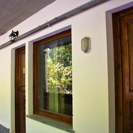 Olympic Mountains Hotel Cesana Torinese Room photo