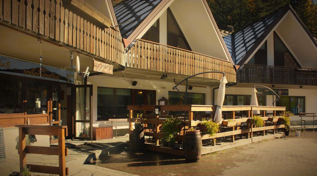 Olympic Mountains Hotel Cesana Torinese Exterior photo